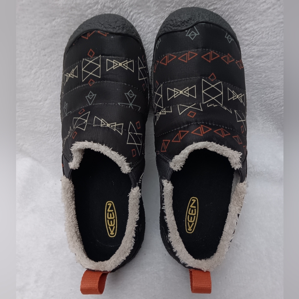Keen Quilted Shoes sz. 7.5